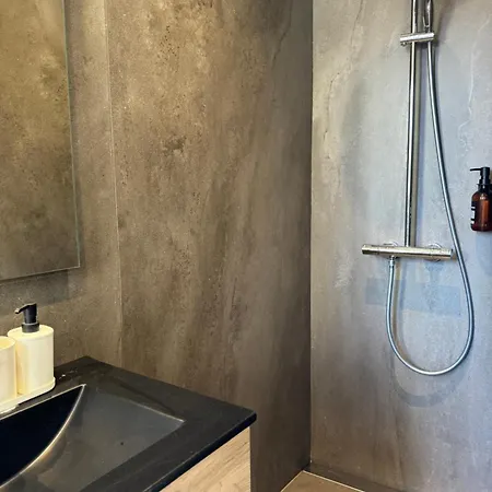 Agave Au Lavandou لو لا فاندو